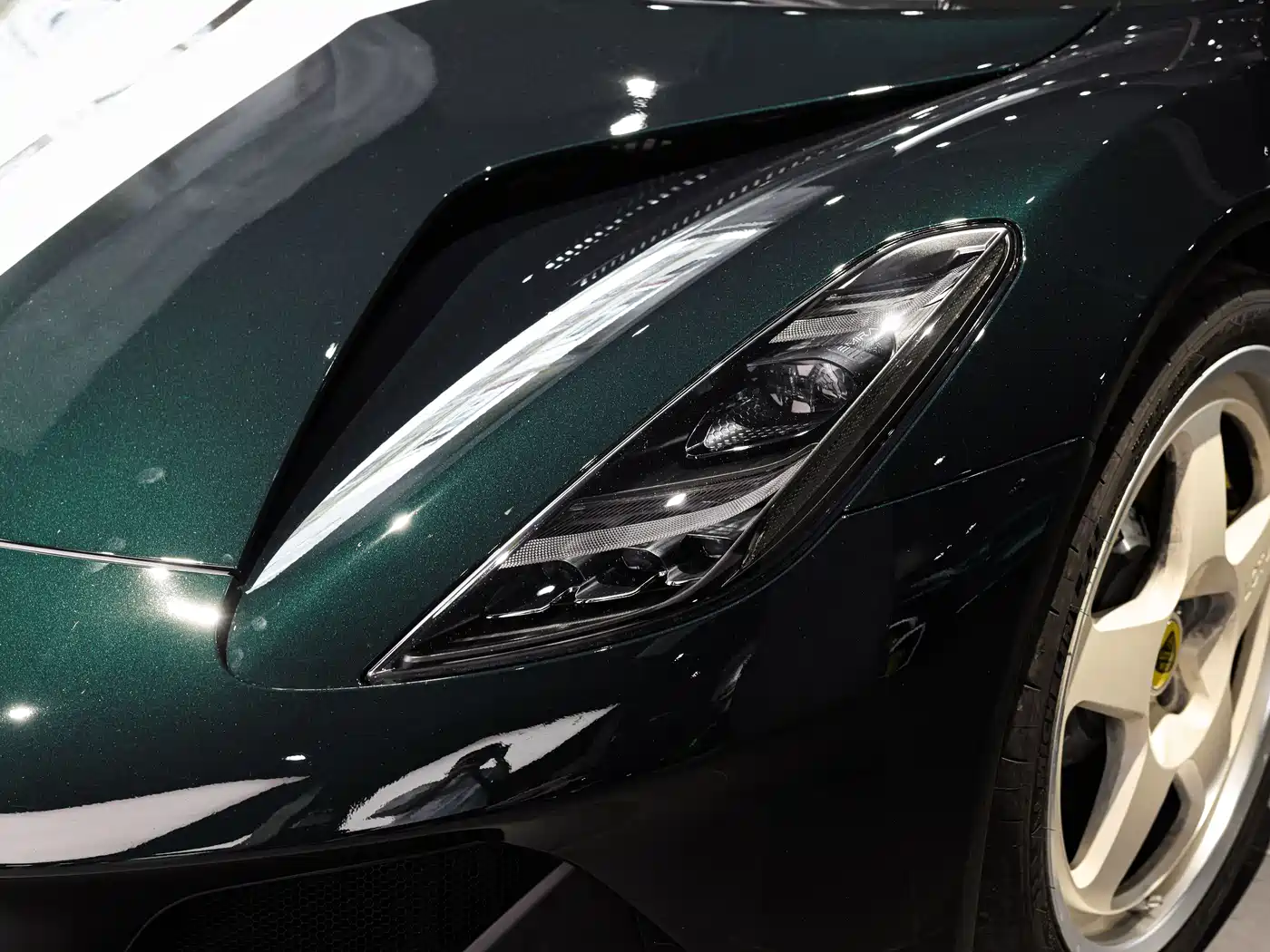 Lotus Cars EMIRA 2022 3.5T V6 Manual First Edition фото 4