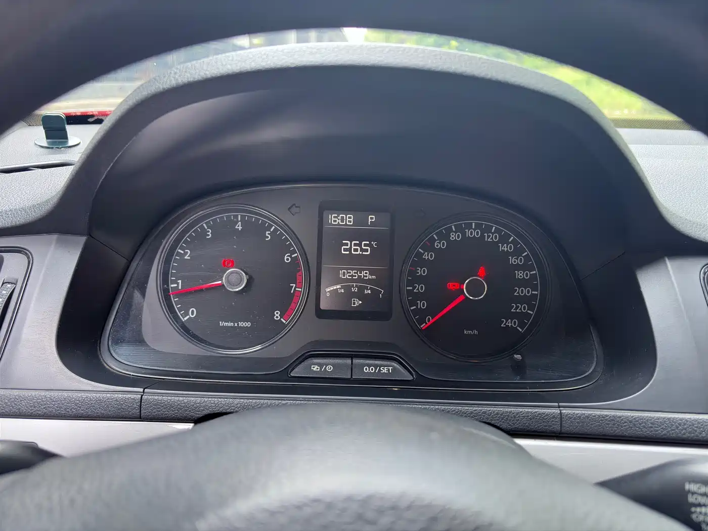 Volkswagen Lavida Tour 2013 1.6L Automatic Trend Style фото 9