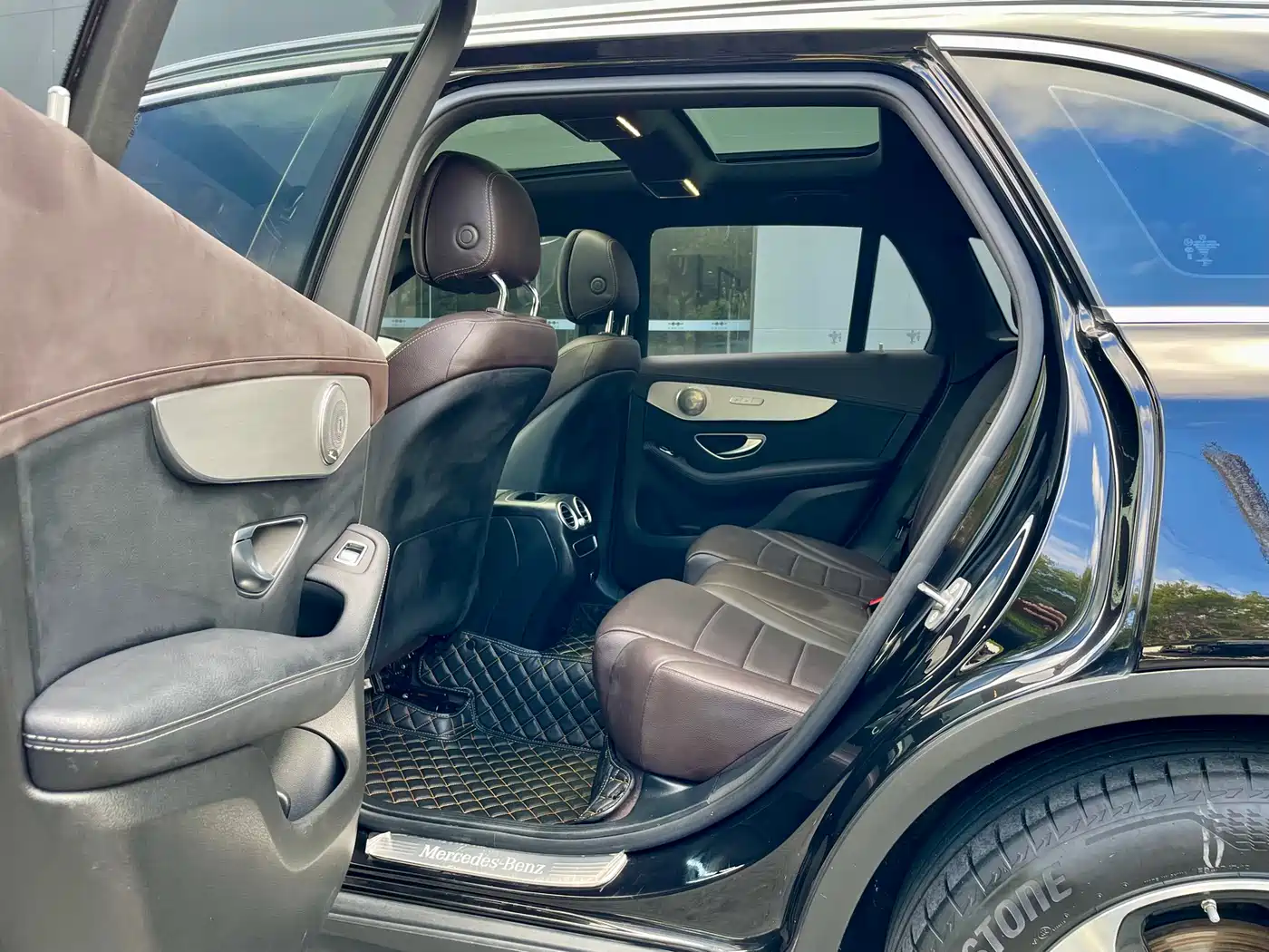 Mercedes-Benz GLC 2022 Model GLC 260 L 4MATIC Dynamic Edition фото 5