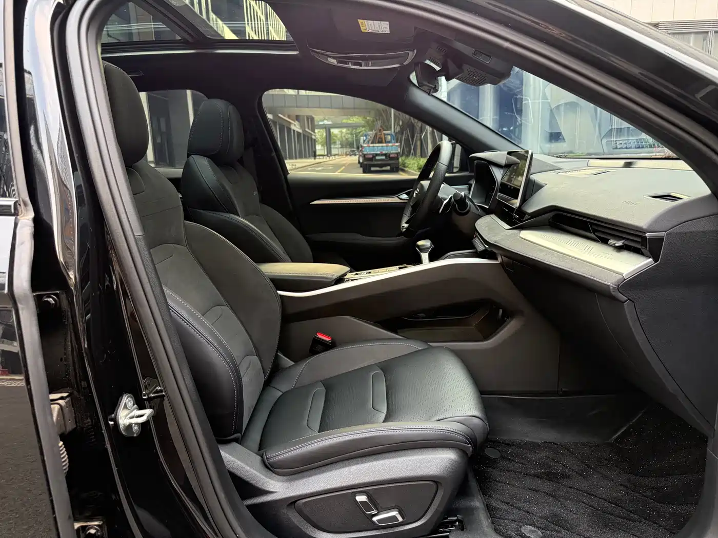 GEELY AUTOMOBILE XINGRUI