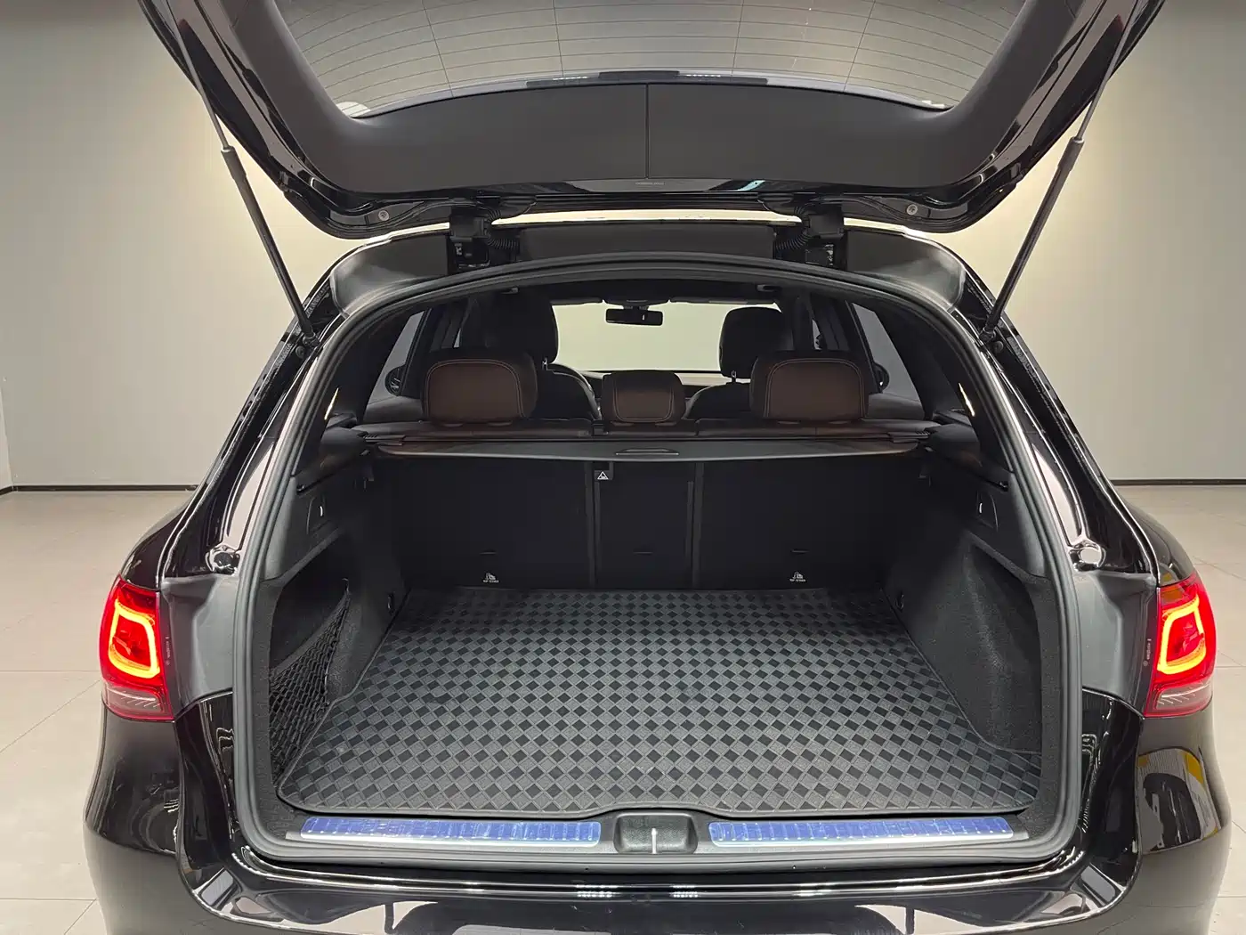 Mercedes-Benz GLC 2022 Facelift II GLC 260 L 4MATIC Luxury фото 31