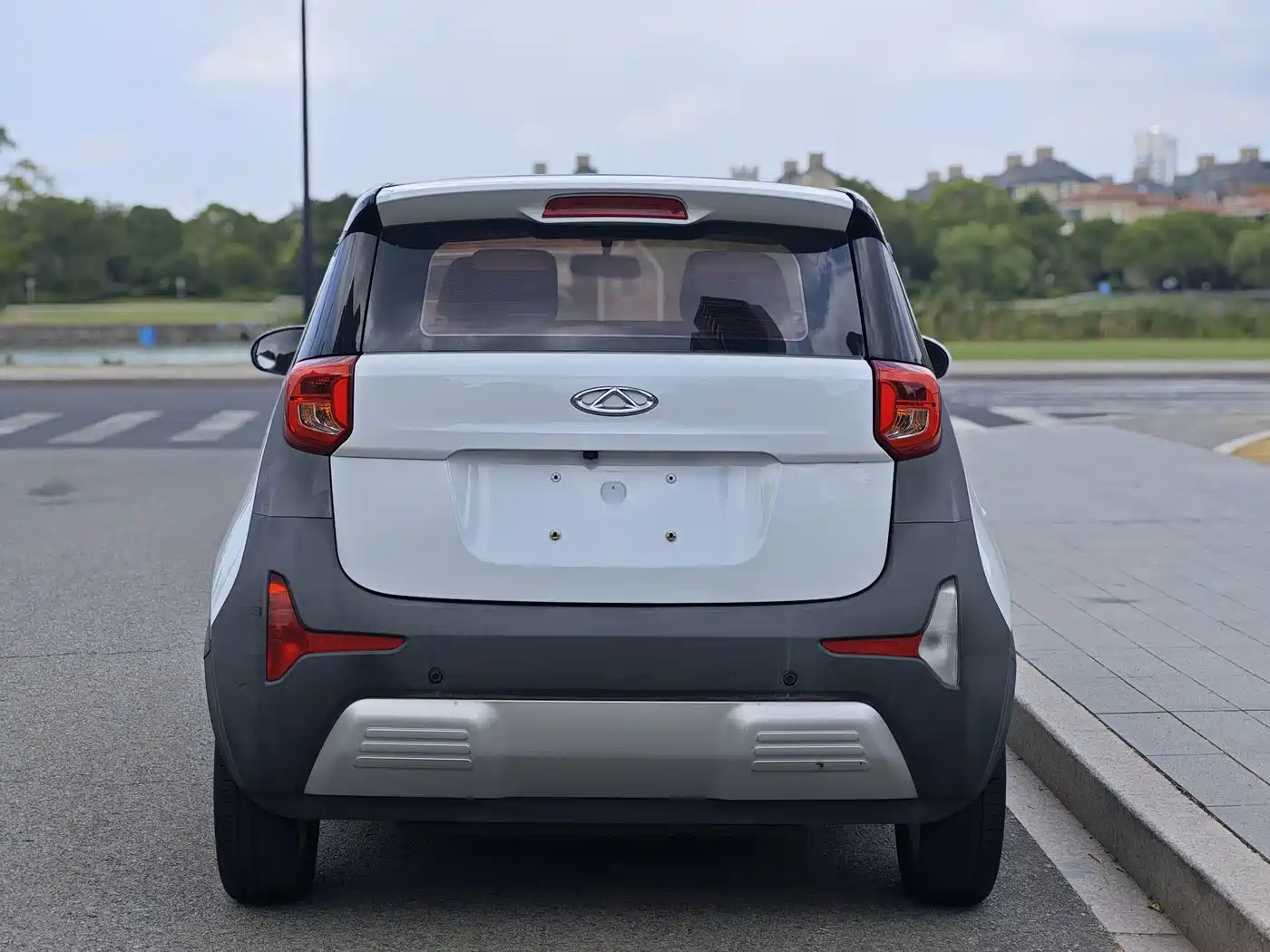 QQ New Energy Little Ant 2018 2018 400 4-Seater Premium Smart Edition