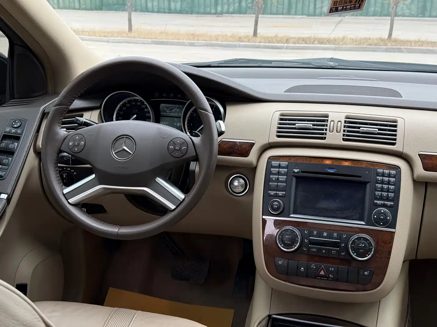 Mercedes-Benz R-Class 2011 R 350 L 4MATIC фото 21