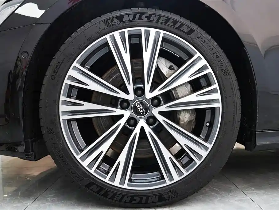 Audi A6L 2022 55 TFSI quattro Premium Dynamic фото 6