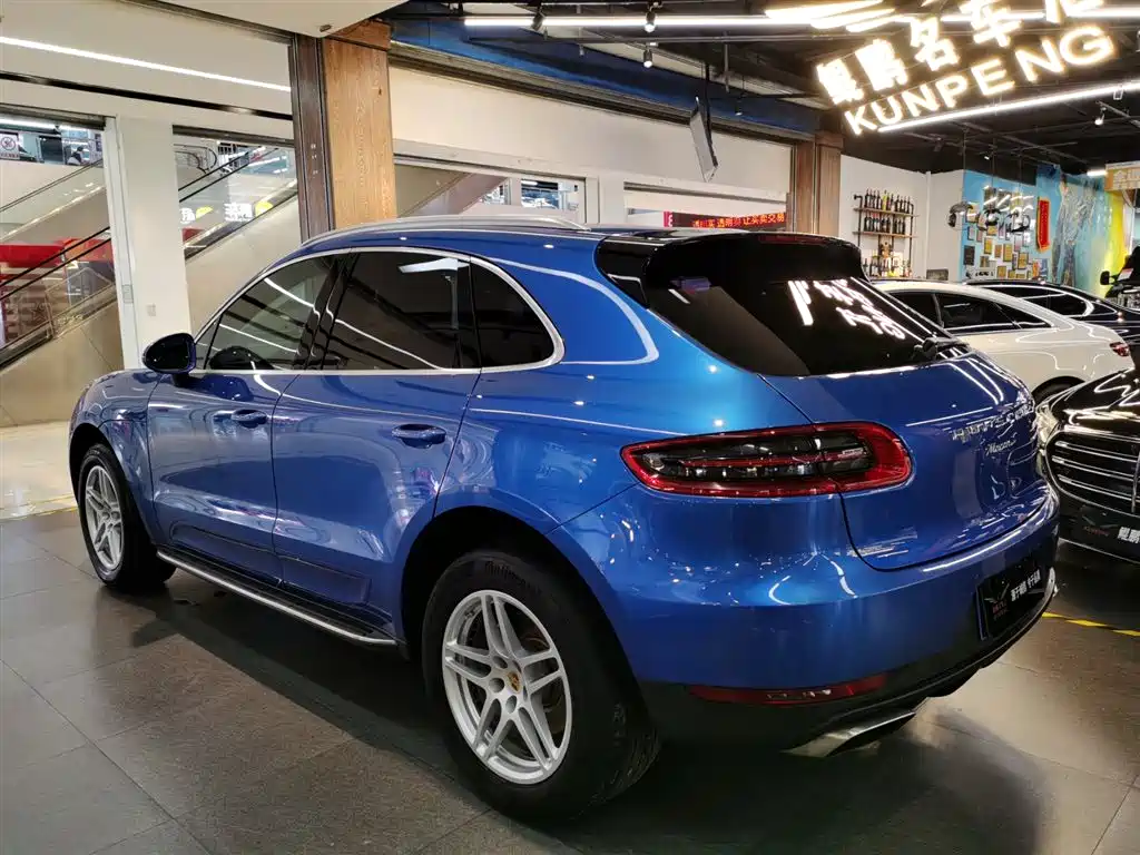 Porsche Macan 2016 Macan 2.0T фото 3