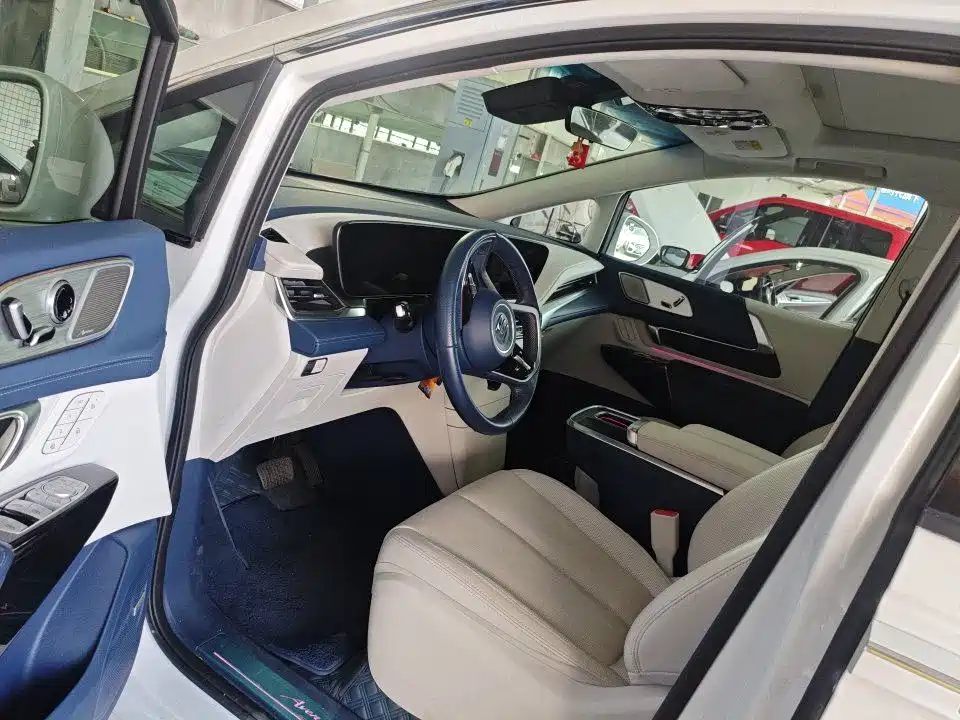Buick Century 2023 2023 2.0T 6-Seat World Edition