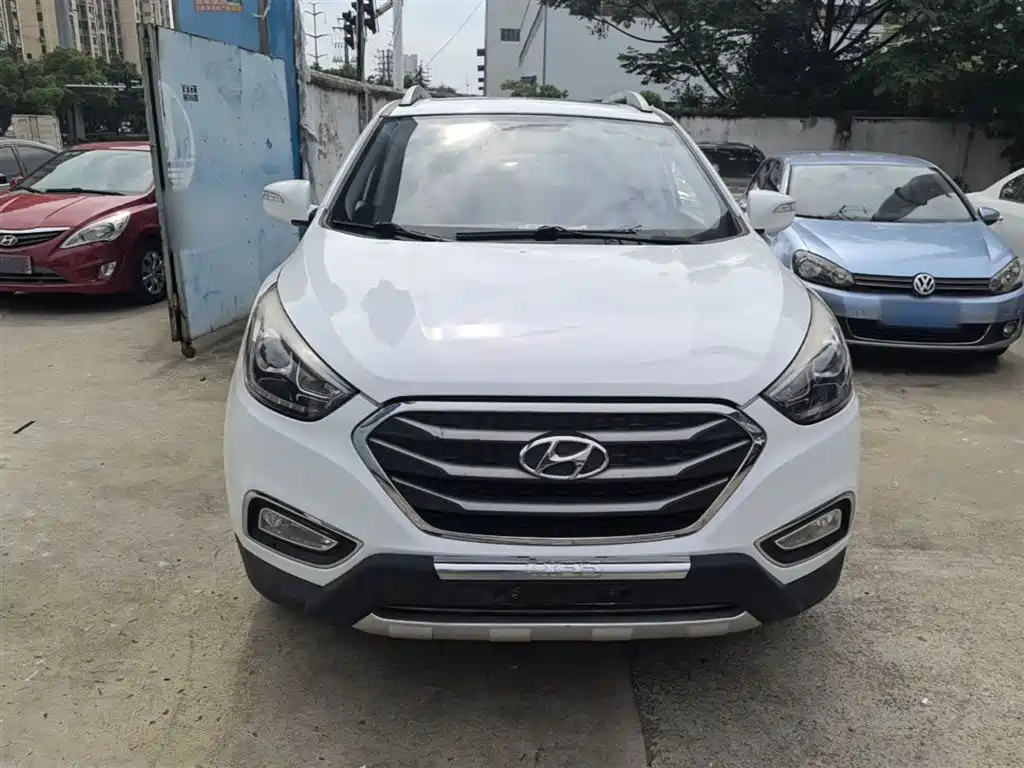 Hyundai Beijing Hyundai ix35 2015 2.0L Automatic 2WD Comfort China IV фото 3