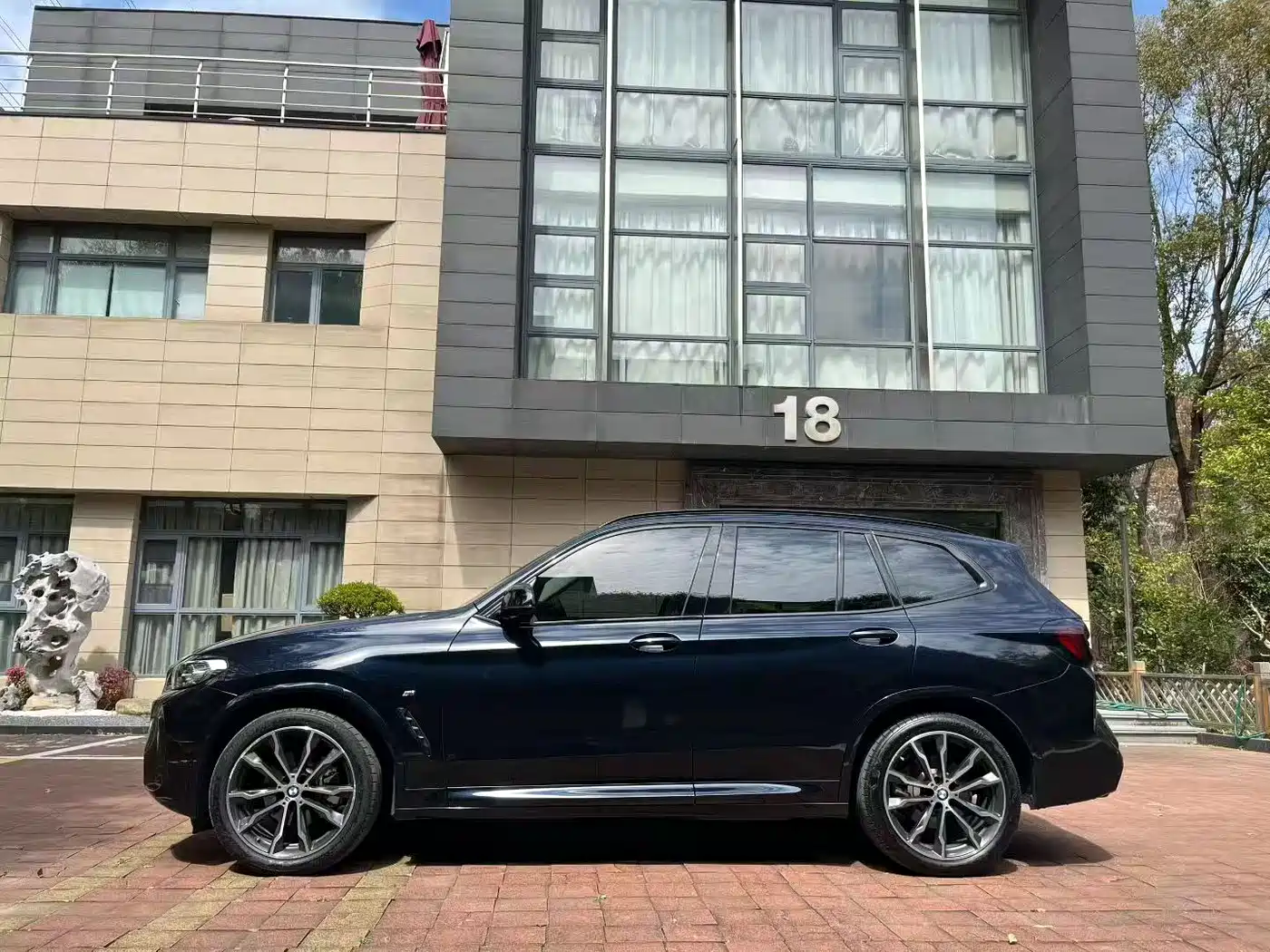 BMW X3 2022 xDrive30i Leading M Night Package фото 3