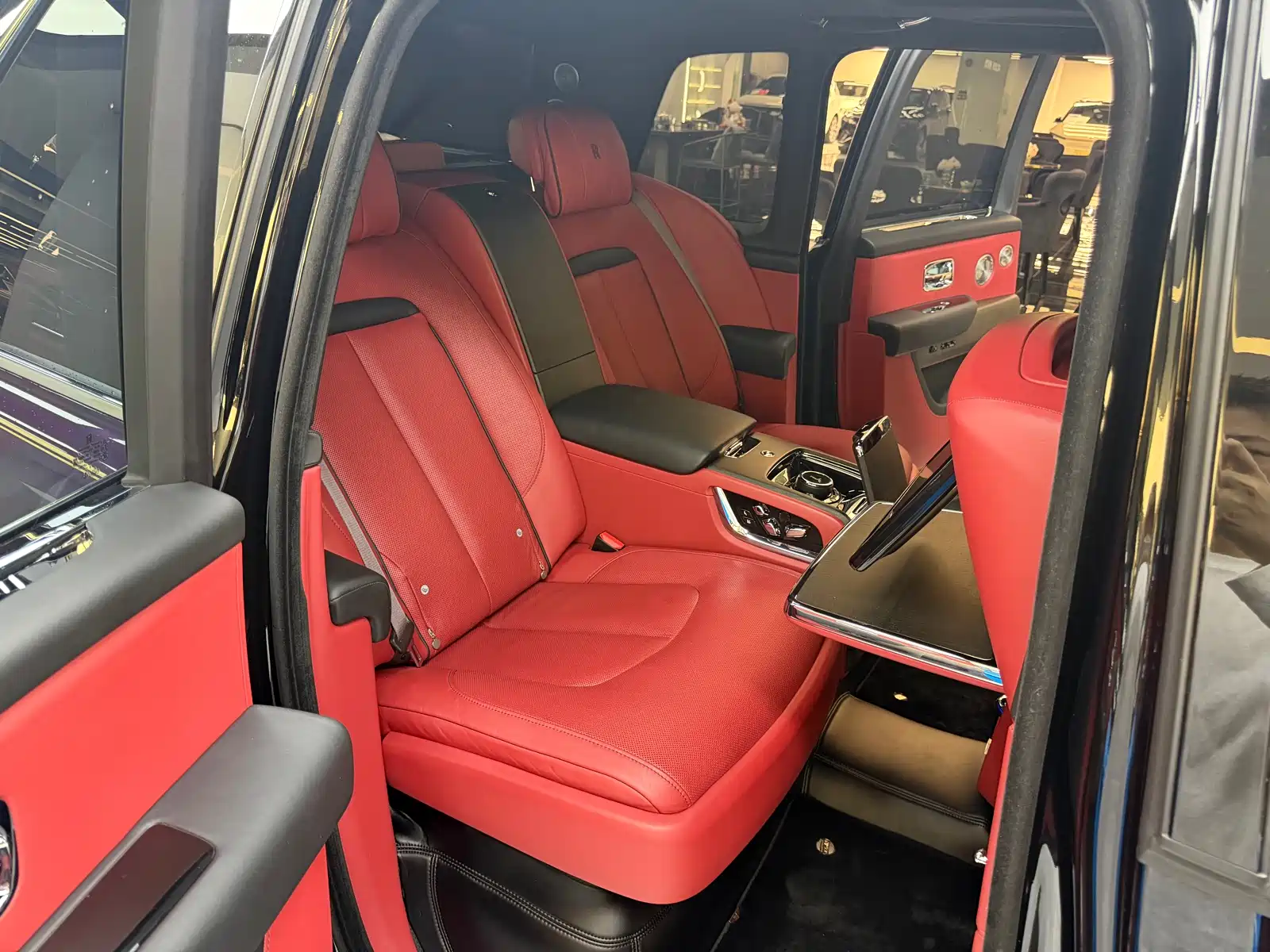 Photo 13 - Rolls-Royce Cullinan