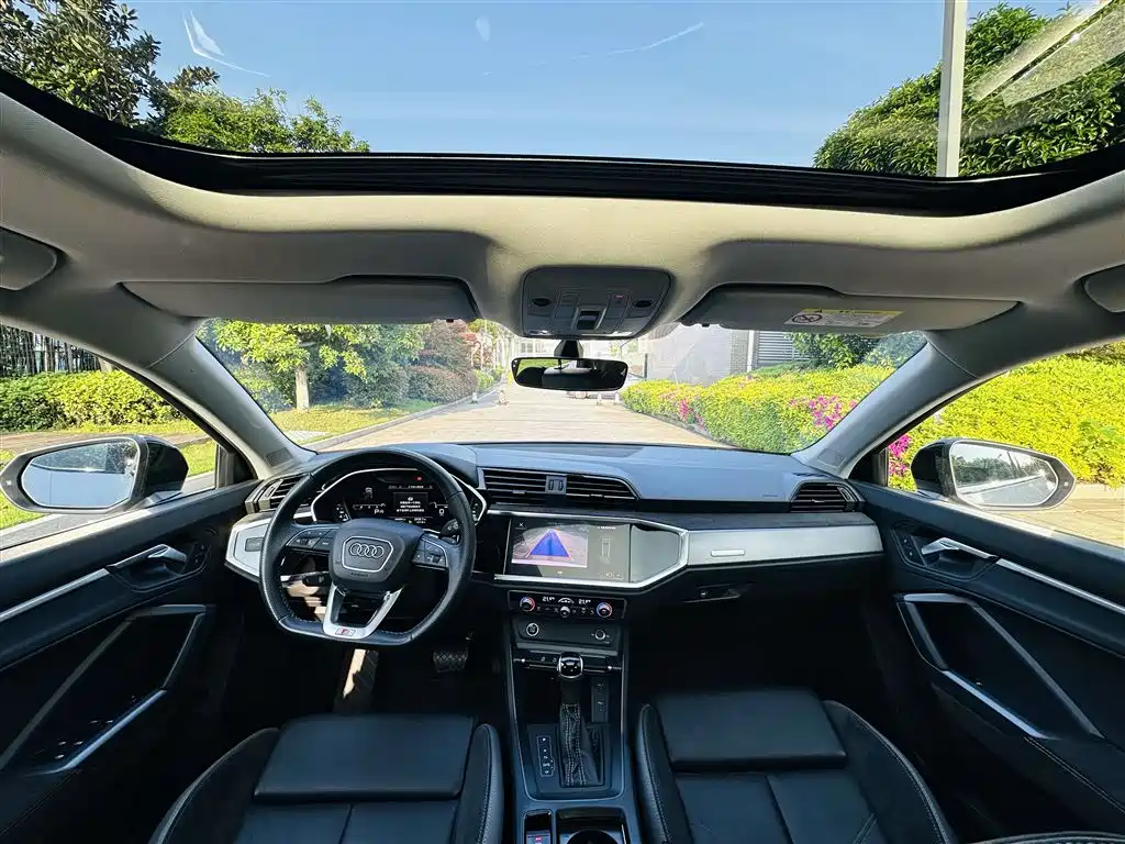 Audi Q3 Sportback 2023 40 TFSI Fashion фото 9