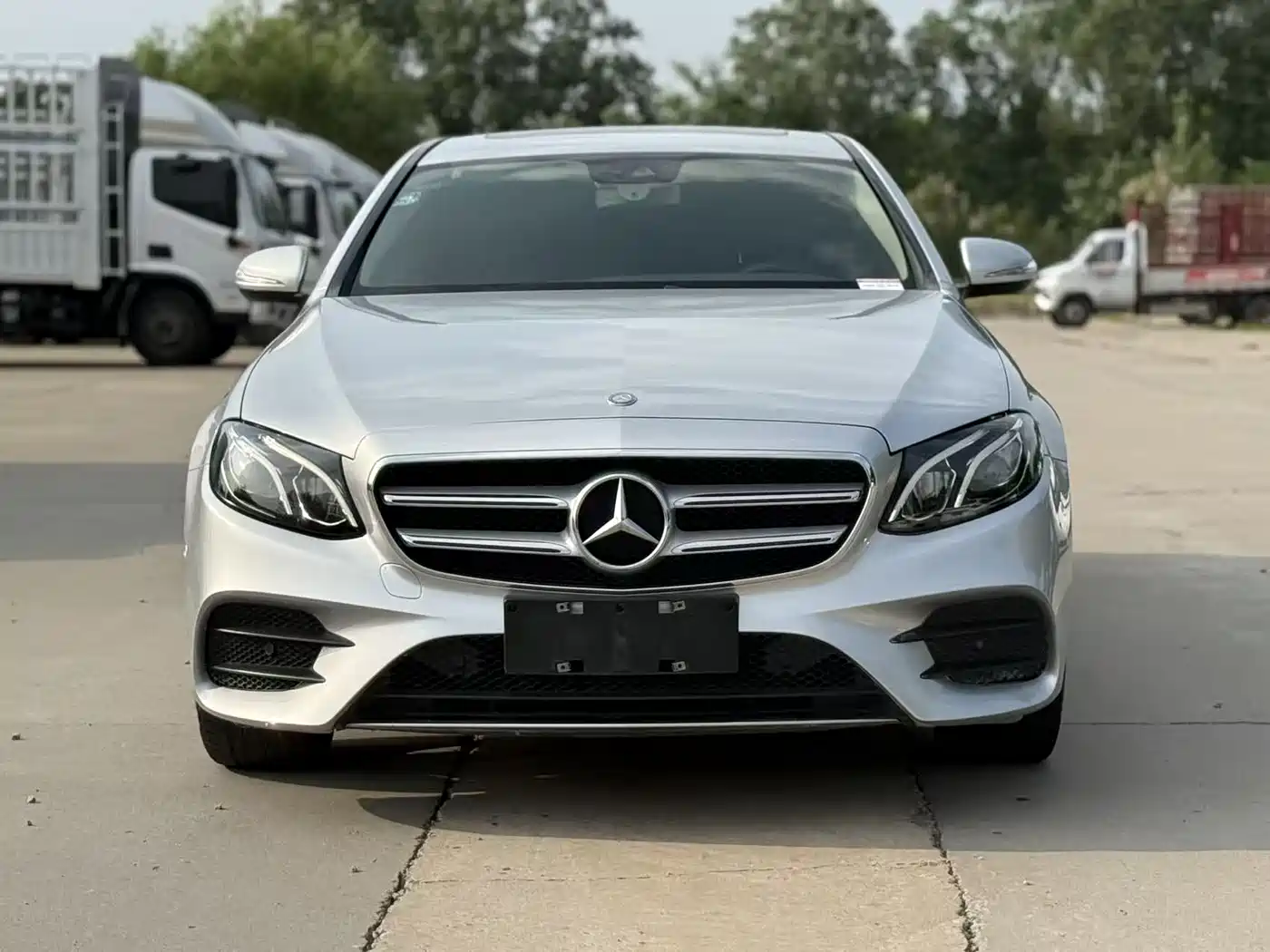 Mercedes-Benz E-Class 2016 E 200 L Sport Type фото 2