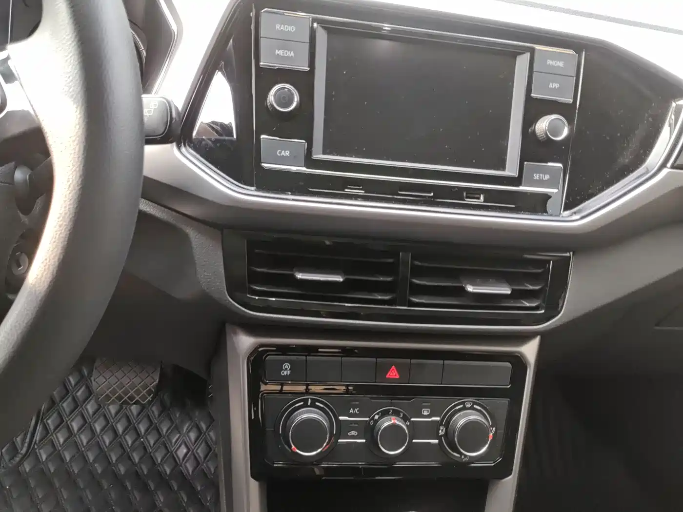 Volkswagen T-Cross 2019 280TSI DSG Comfort Edition фото 10