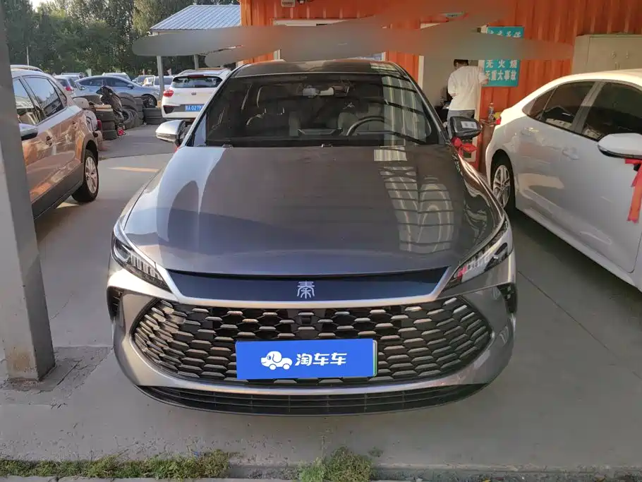 Photo 2 - BYD Qin PLUS