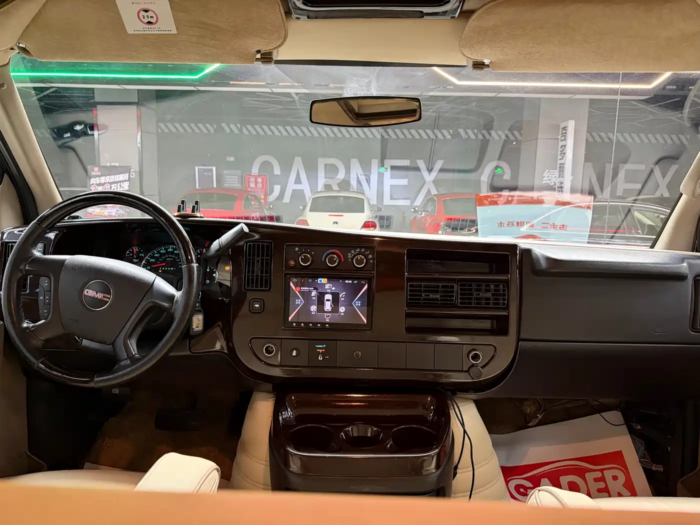 GMC Savana 2013 6.0L Luxury Privacy Screen 7-Seater фото 28
