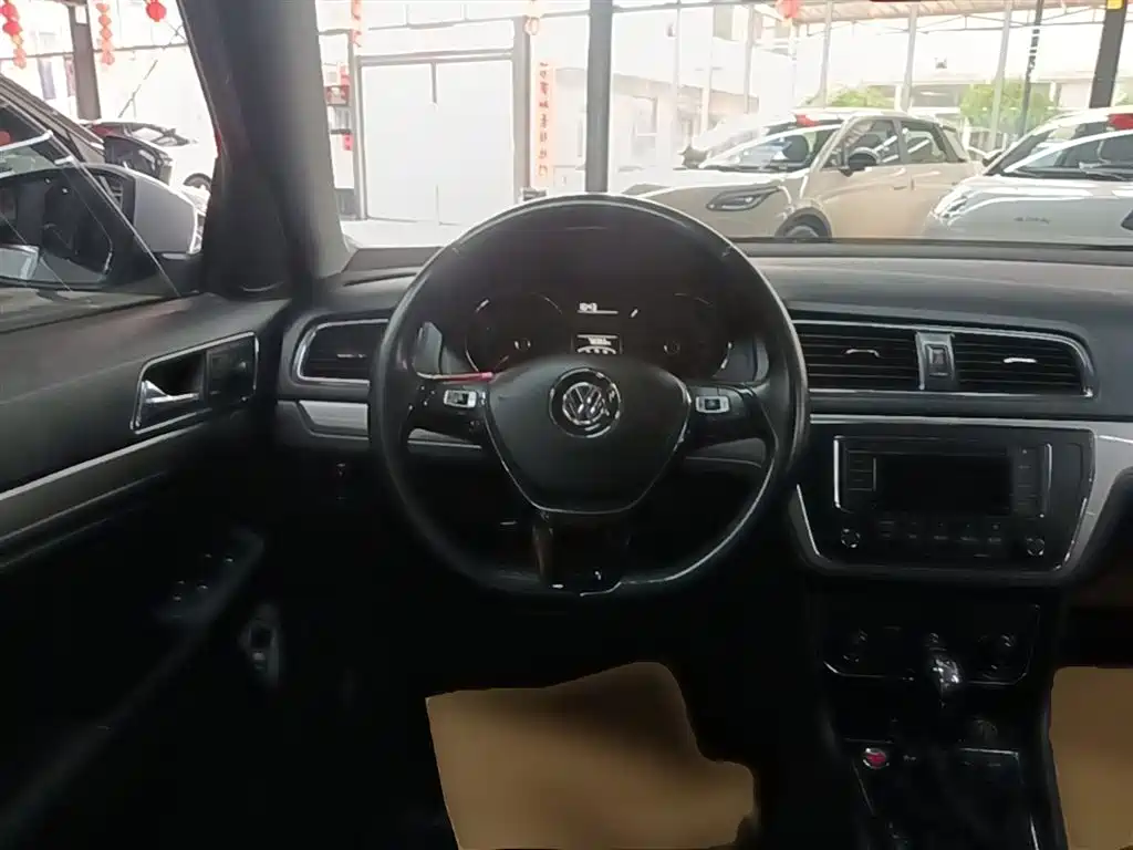 Volkswagen Lavida 2017 230TSI DSG Comfort Edition фото 11