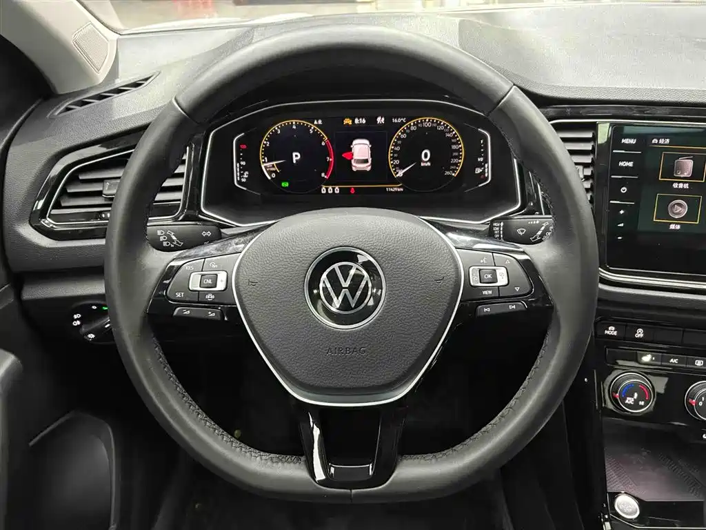 Volkswagen T-ROC 2022 280TSI DSG 2WD Comfort PLUS фото 3