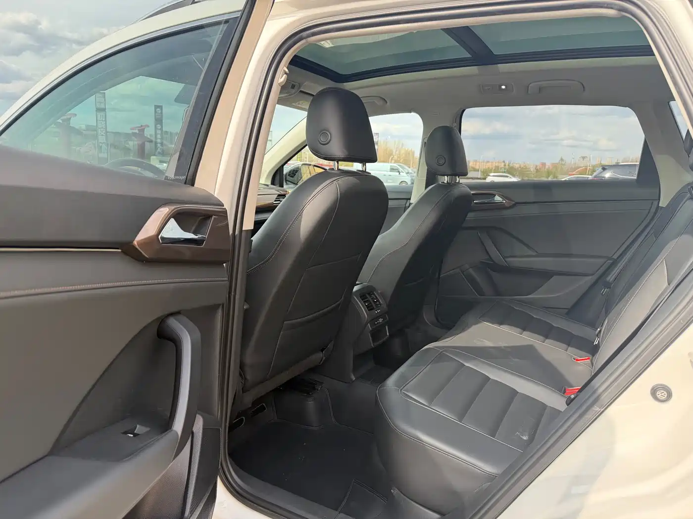 Volkswagen Tharu 2021 280TSI 2WD Luxury Plus фото 15