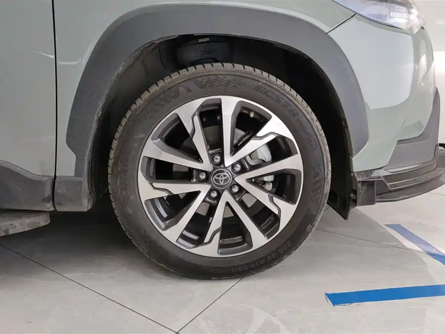 Toyota Corolla Cross 2022 2.0L Flagship Edition фото 6