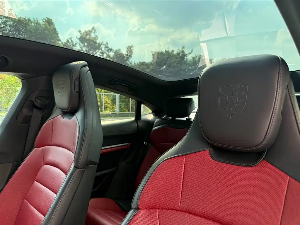 Porsche Taycan 2025 2026 Taycan 4