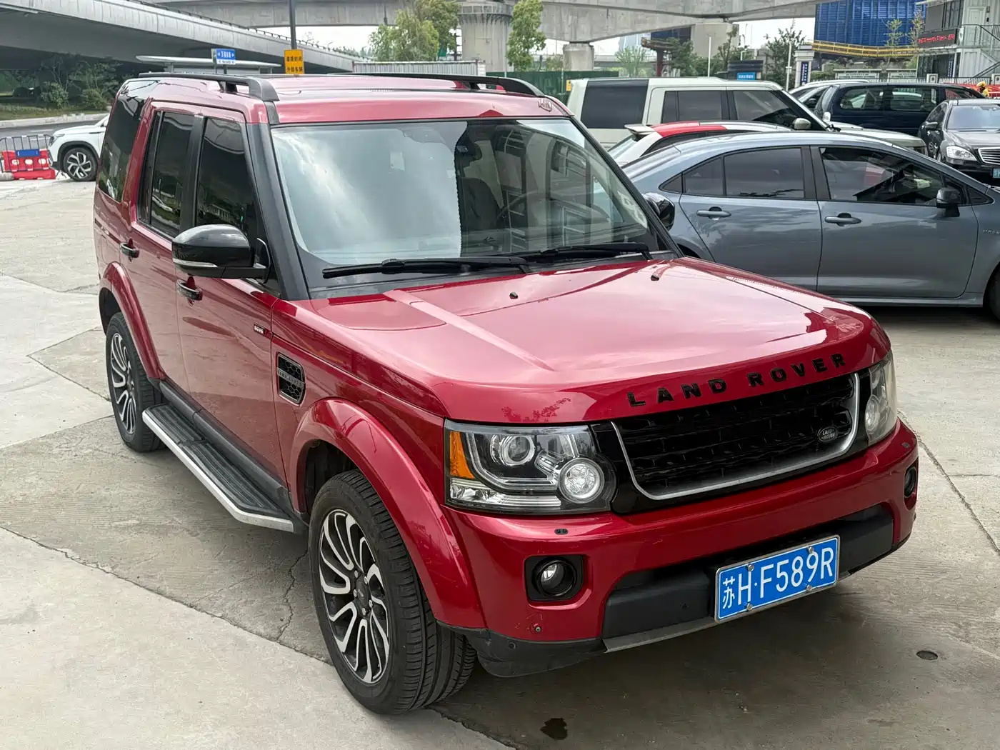Land Rover Discovery 2015 3.0 SC V6 HSE фото 15