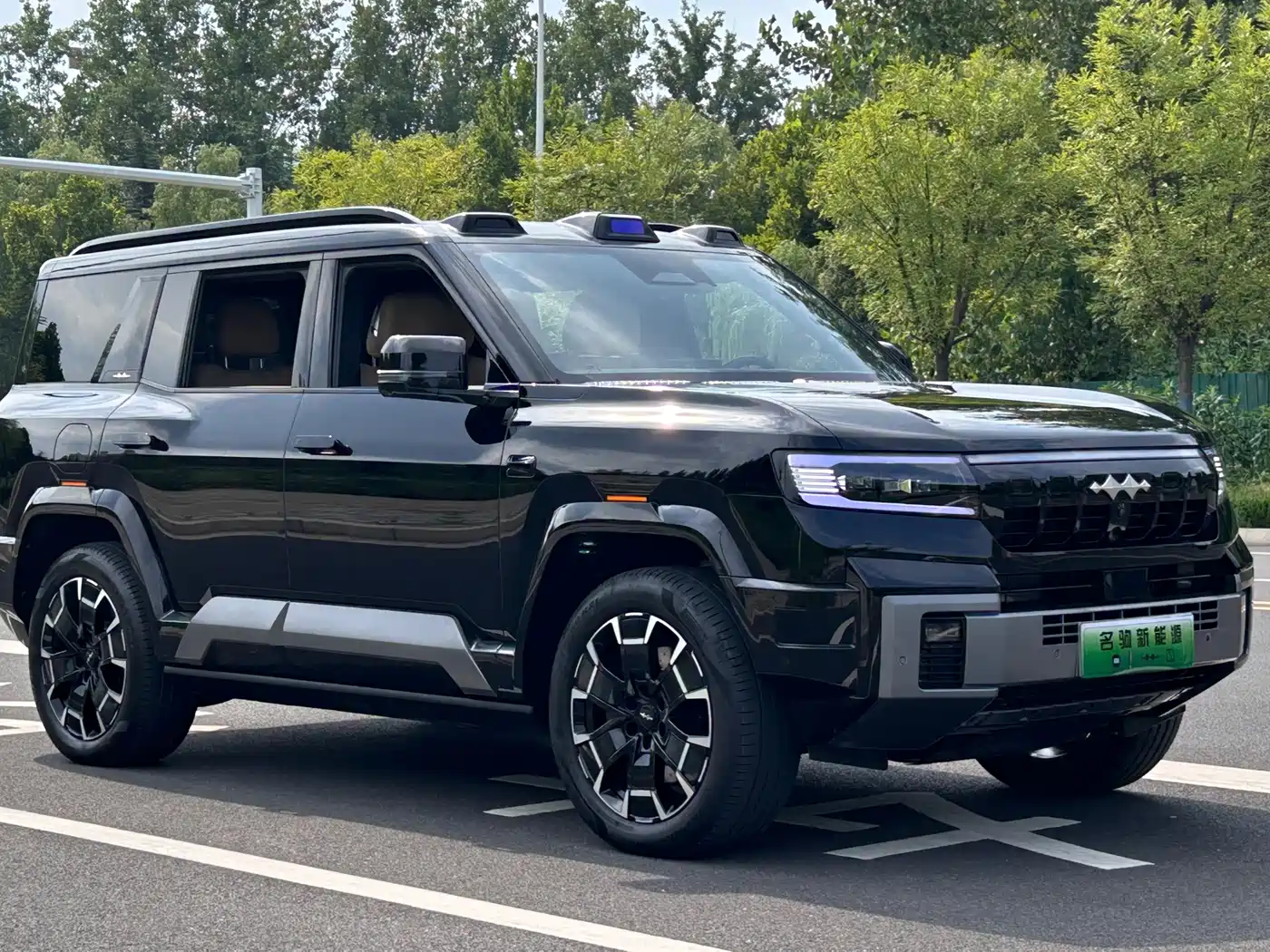 Fang Cheng Bao Leopard 8 2025 2025 Zhiyong Flagship 6-Seater