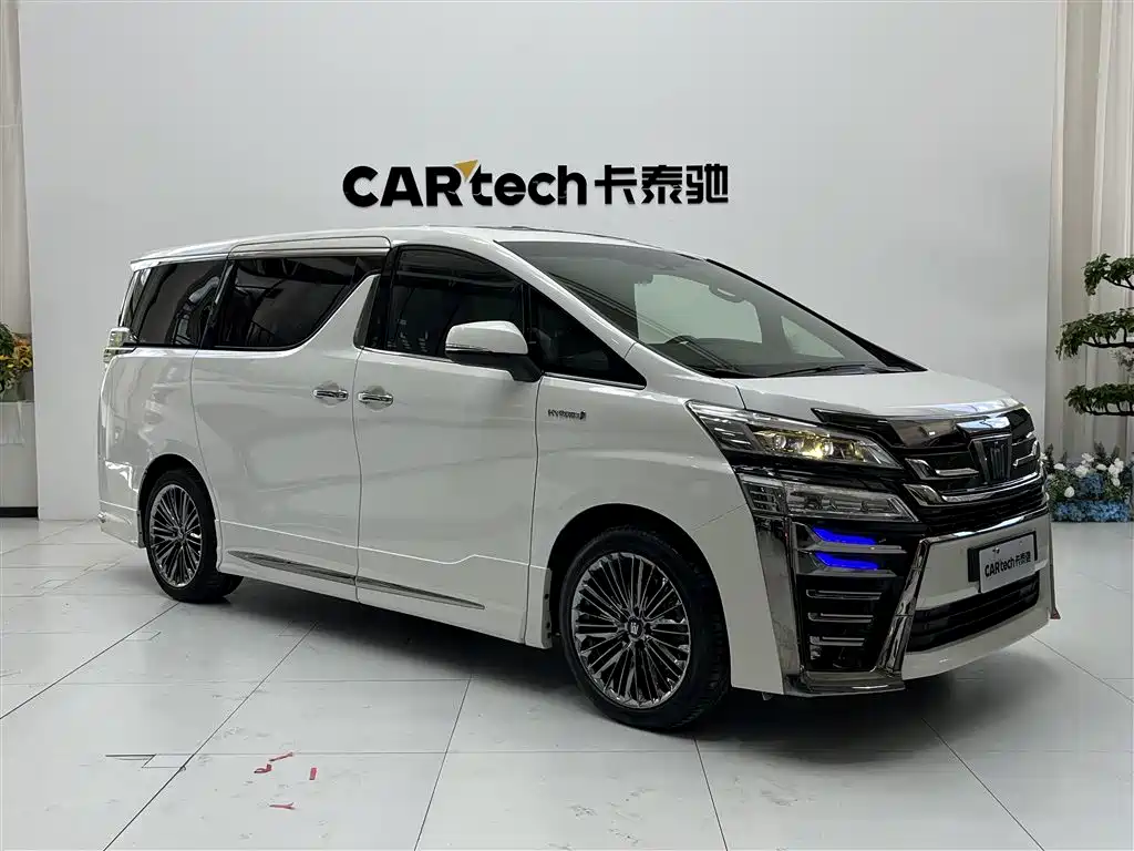 Toyota Vellfire 2023 Crown Hybrid 2.5L HV Ultimate фото 3