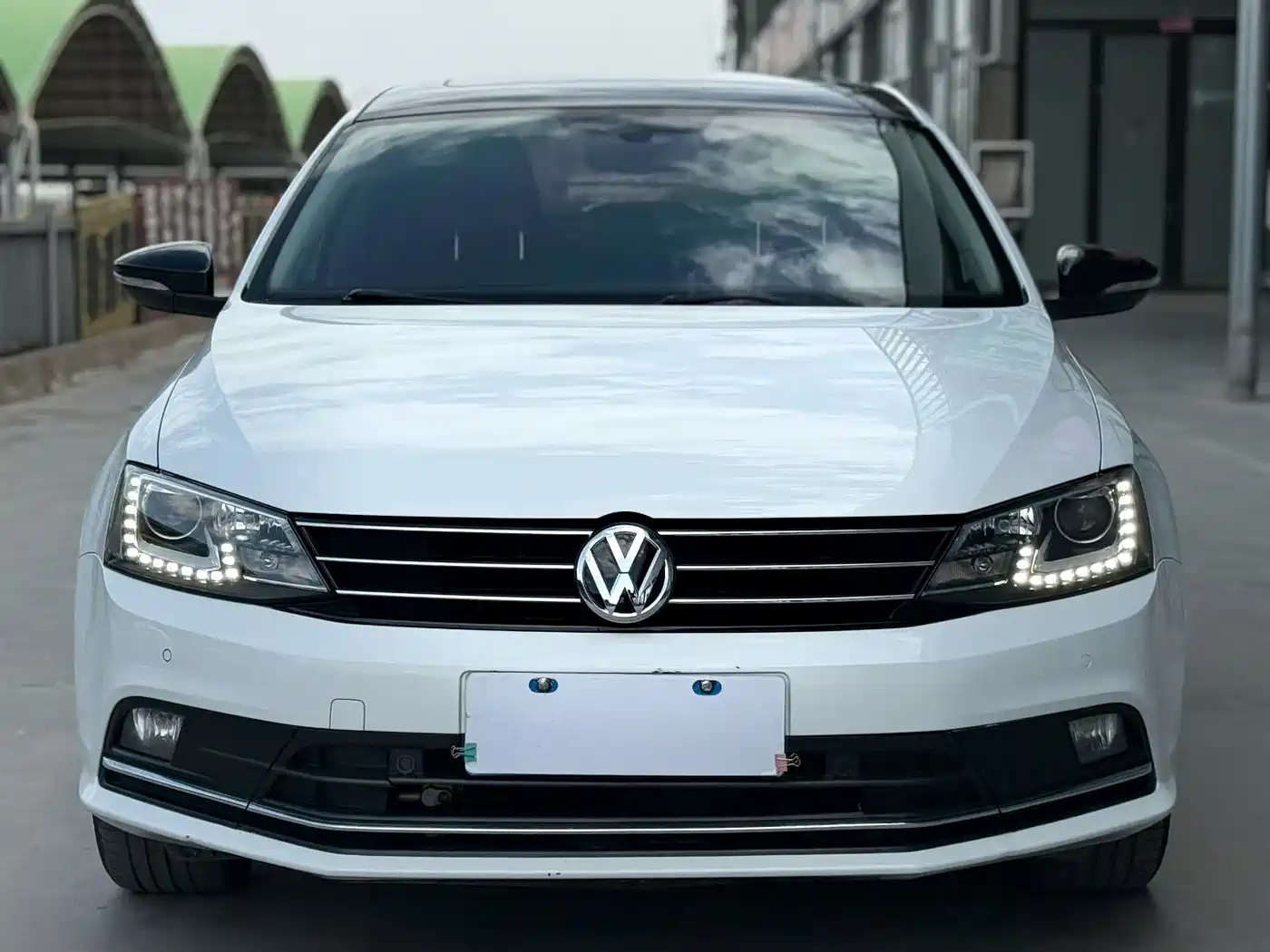 Volkswagen Sagitar 2018 280TSI DSG Luxury фото 2