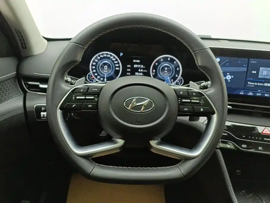 Hyundai Mistra 2021 2021 270TGDi DCT TOP Flagship