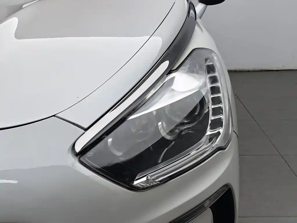 Photo 7 - DS 5
