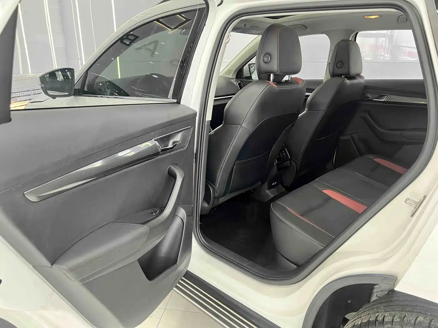 Škoda Karoq 2022 Facelift TSI280 Luxury Edition фото 13