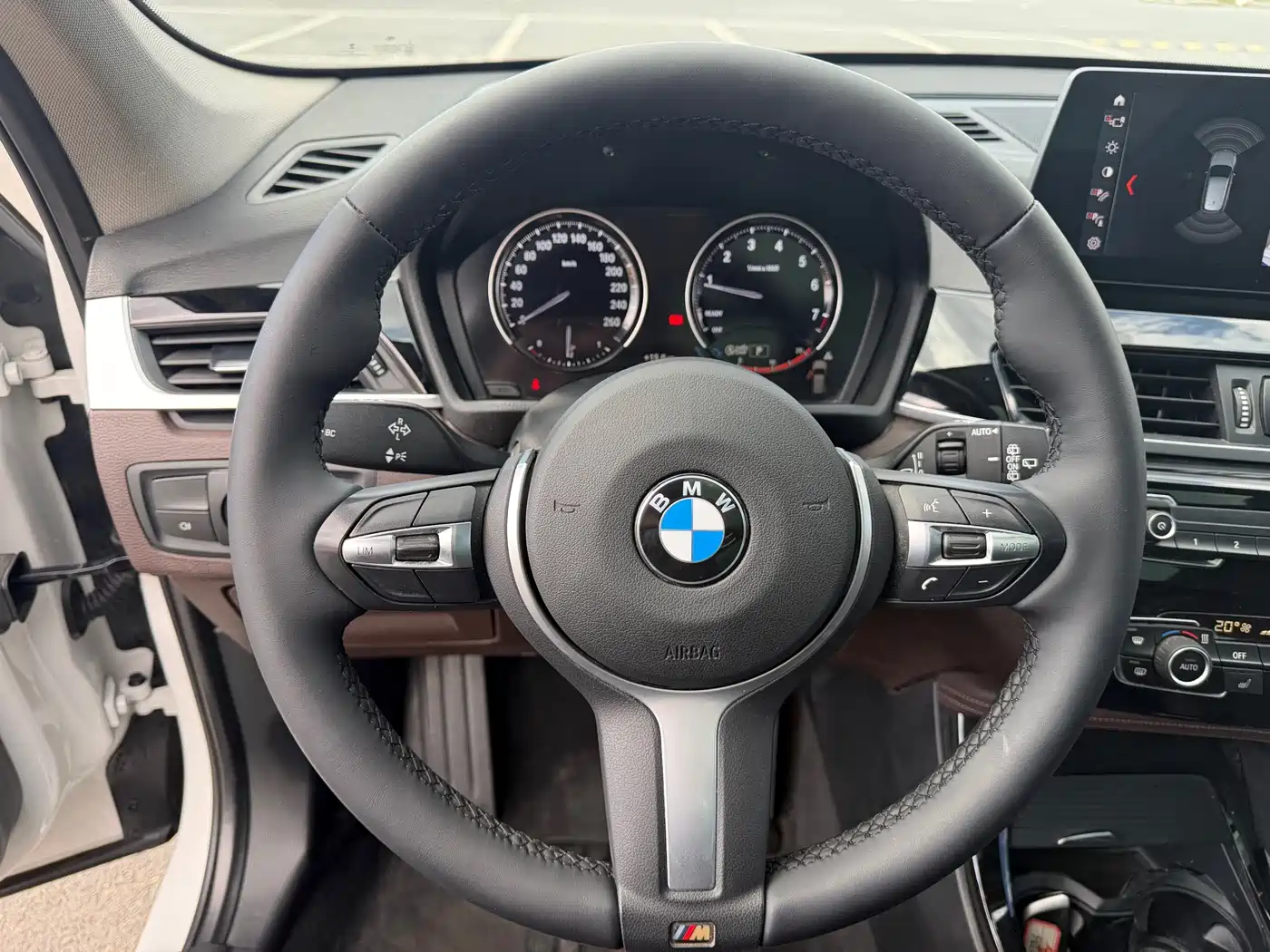 BMW X1 2022 sDrive20Li Premium фото 11
