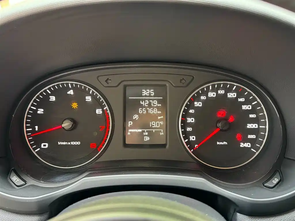 Audi A1 2014 30 TFSI Fashion фото 16