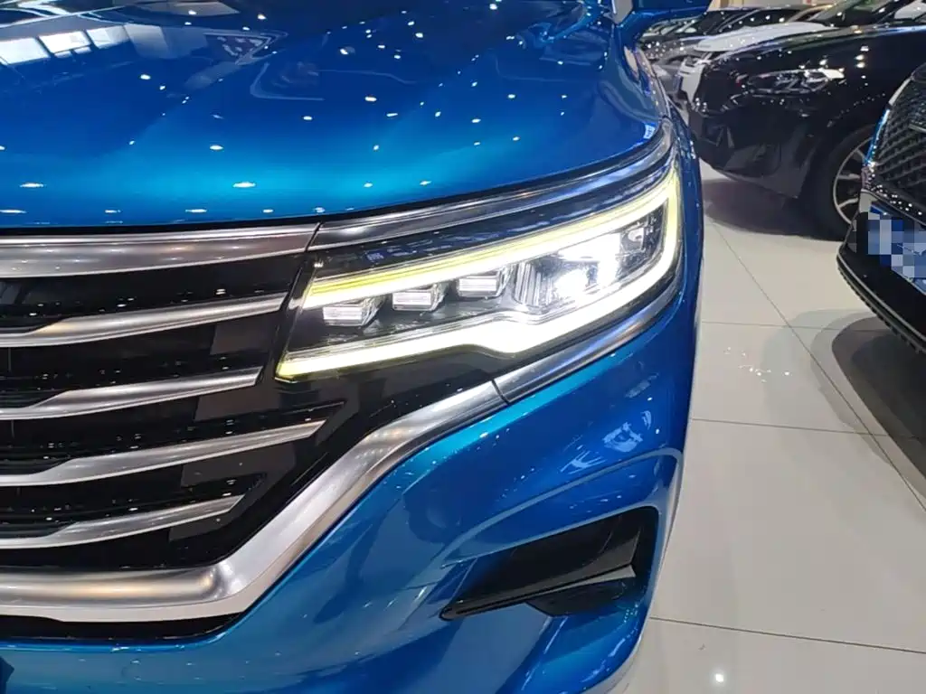 Фото 24 - Roewe RX5 MAX