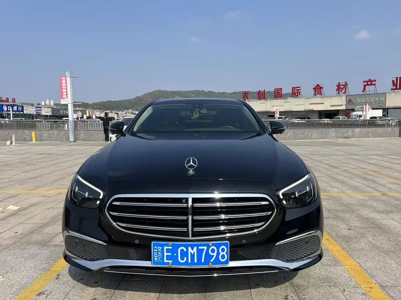 Mercedes-Benz E-Class 2022 Second Facelift E 300 L Luxury фото 2
