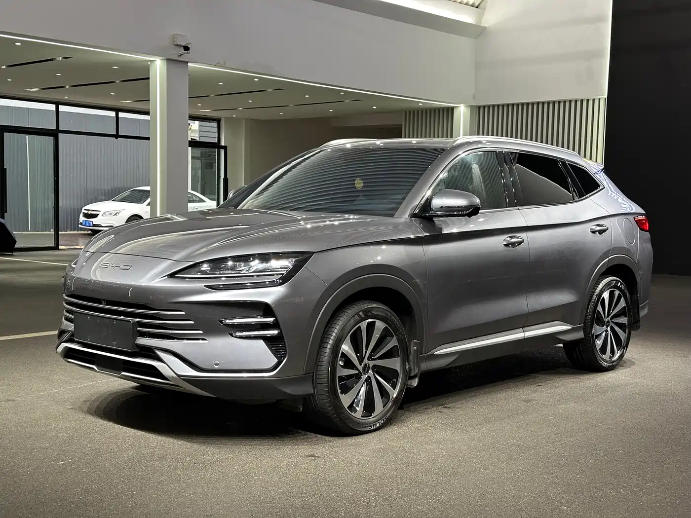 BYD Song PLUS PHEV 2023 Champion Edition DM-i 110KM Flagship фото 4