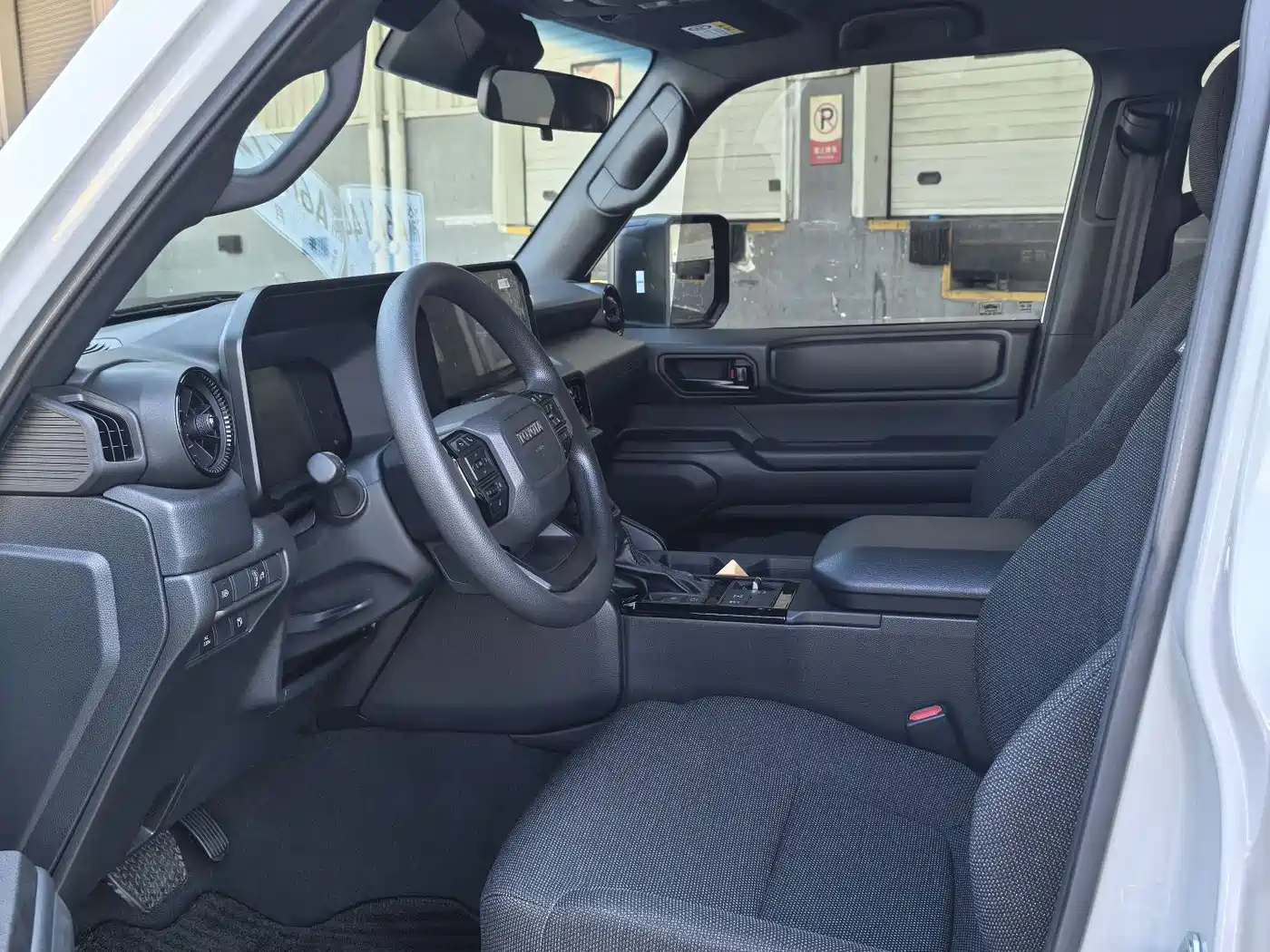 Фото 4 - Toyota Prado