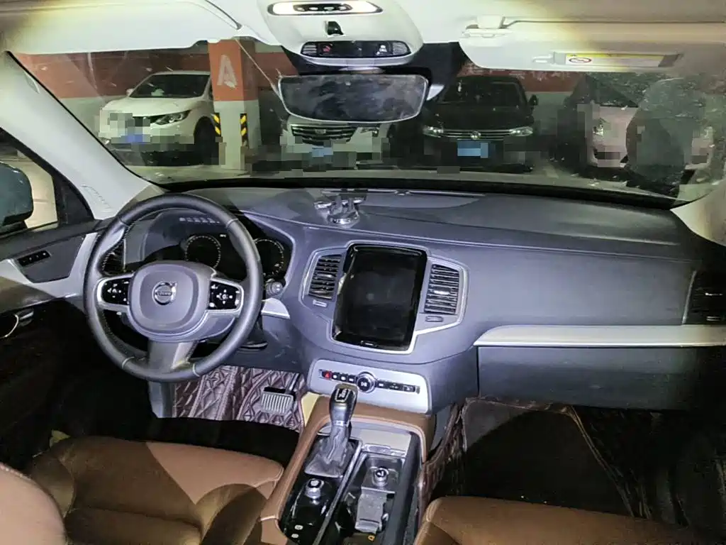 Photo 11 - Volvo XC90