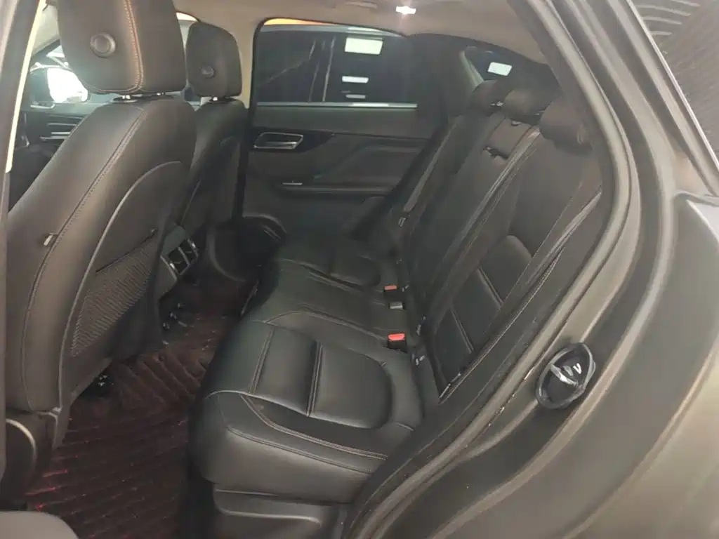Jaguar F-PACE 2021 2020 2.0T Urban Premium Edition