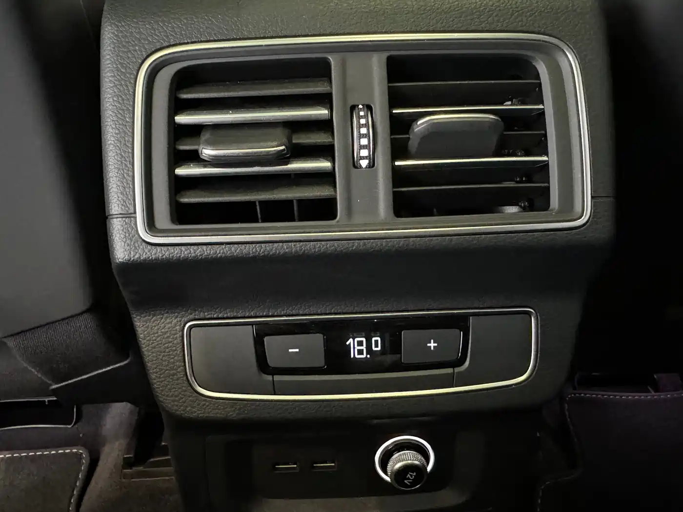 Audi Q5L 2024 Model 45 TFSI Premium Dynamic фото 10
