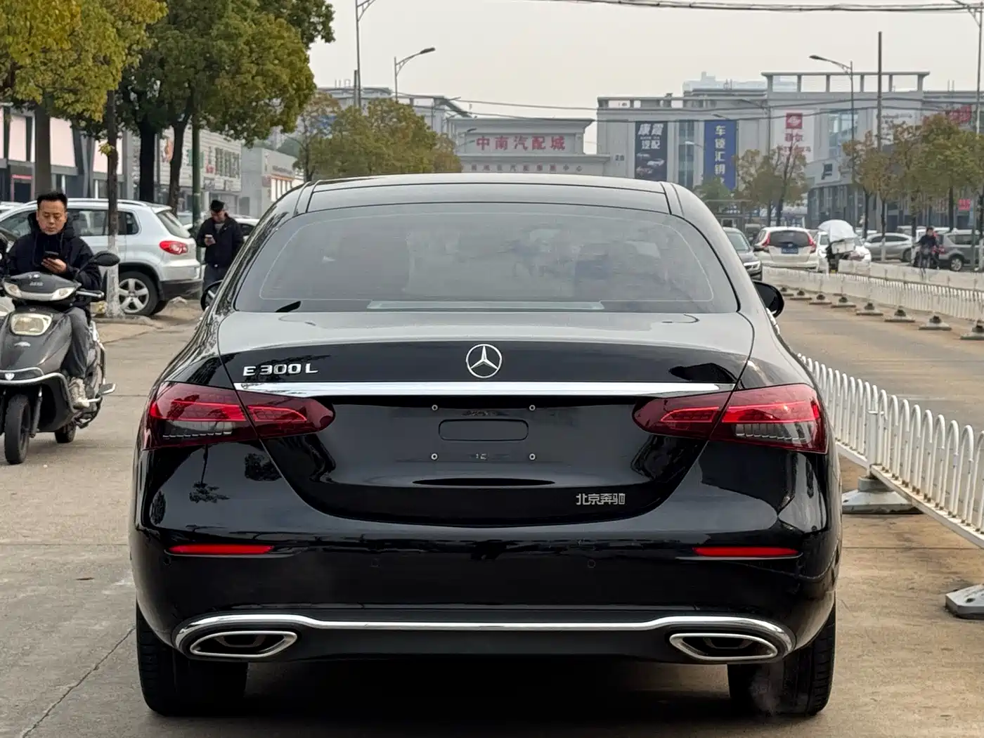 MERCEDES-BENZ E CLASS