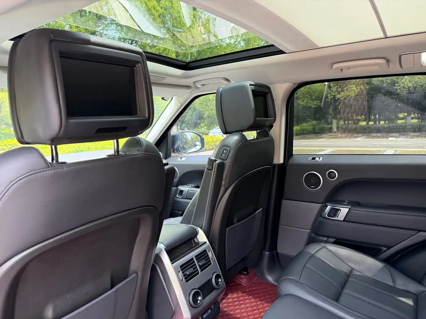 Land Rover Range Rover Sport 2019 3.0 L6 HSE DYNAMIC фото 6