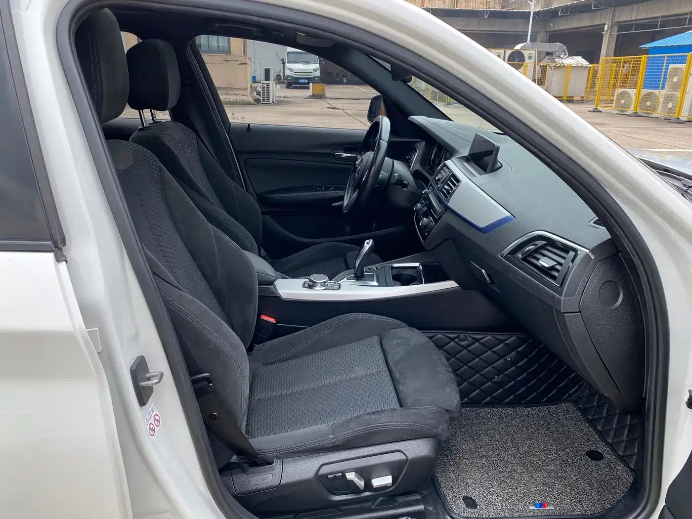 BMW 1 Series (Import) 2018 120i M Sport Package фото 13