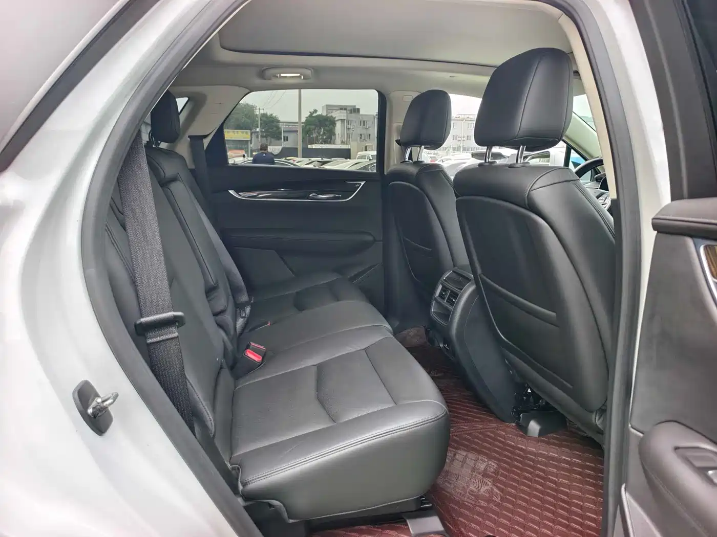 Cadillac XT5 2016 28T AWD Luxury Model фото 14
