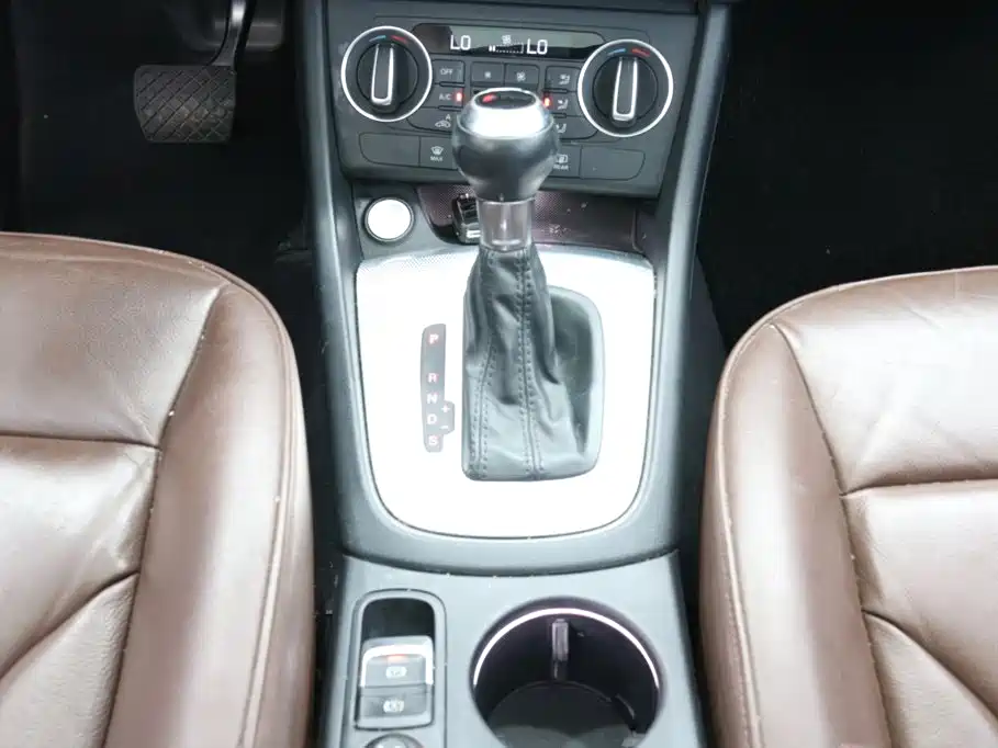 Photo 8 - Audi Q3