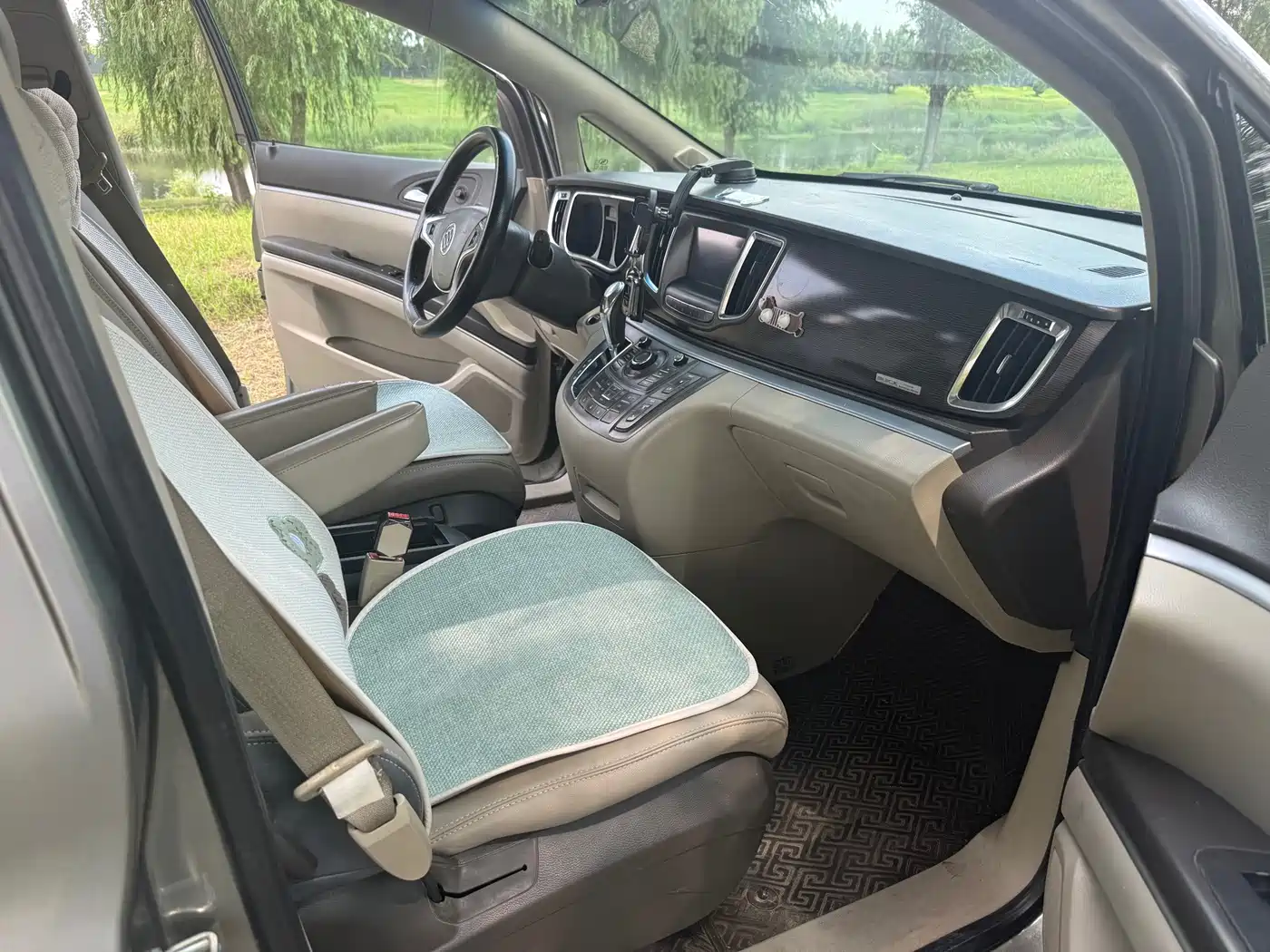 Фото 9 - Buick GL8