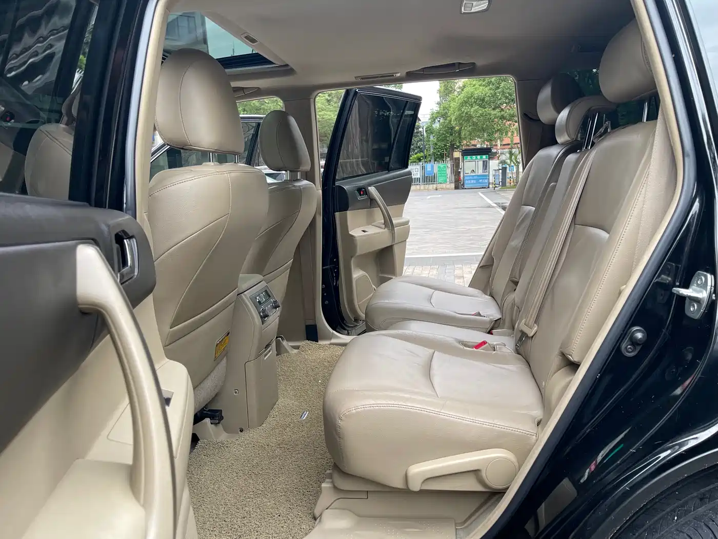 Toyota Highlander 2009 2.7L 2WD 7-seater Luxury Edition фото 10