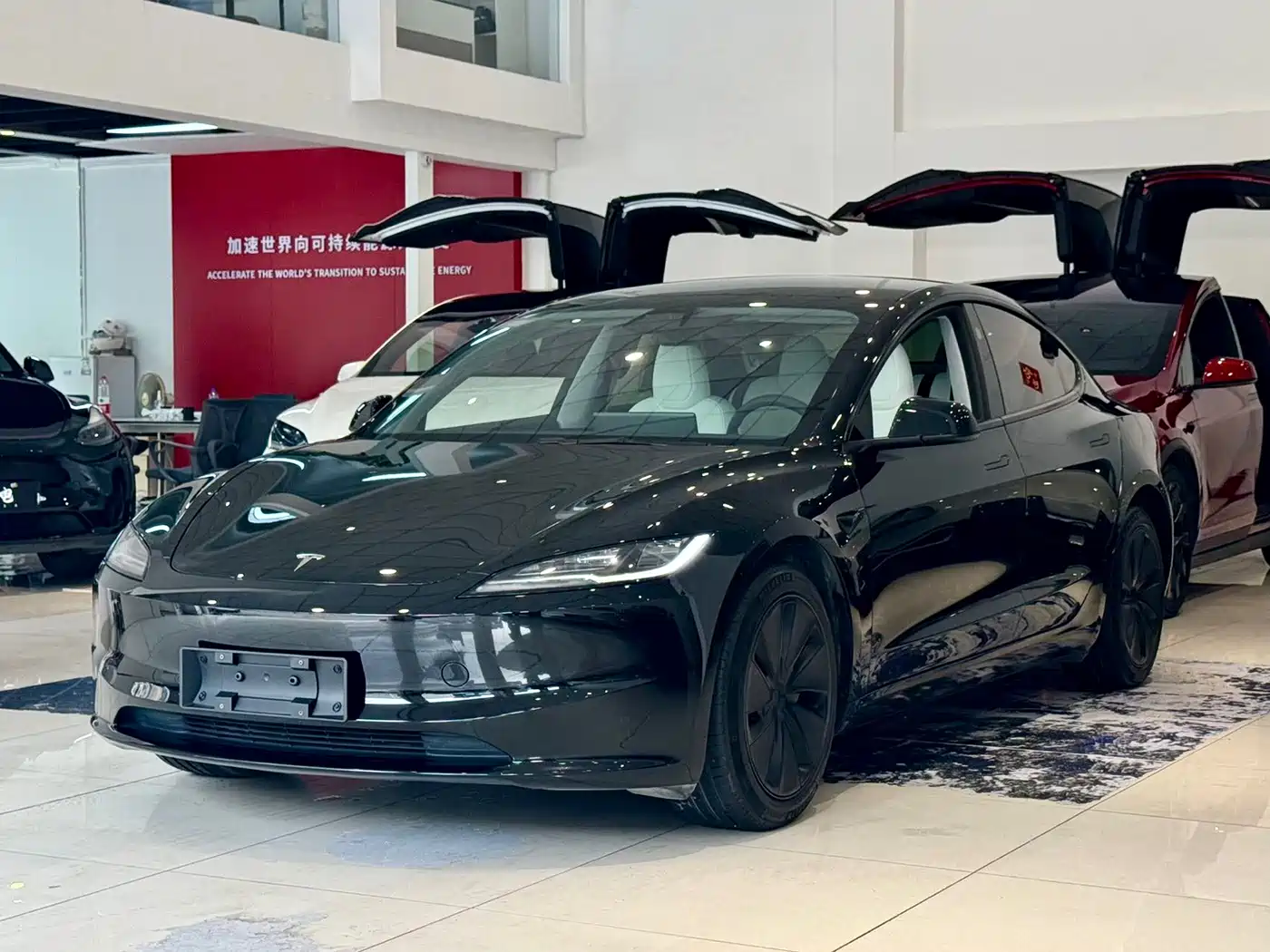 Tesla Model 3 2023