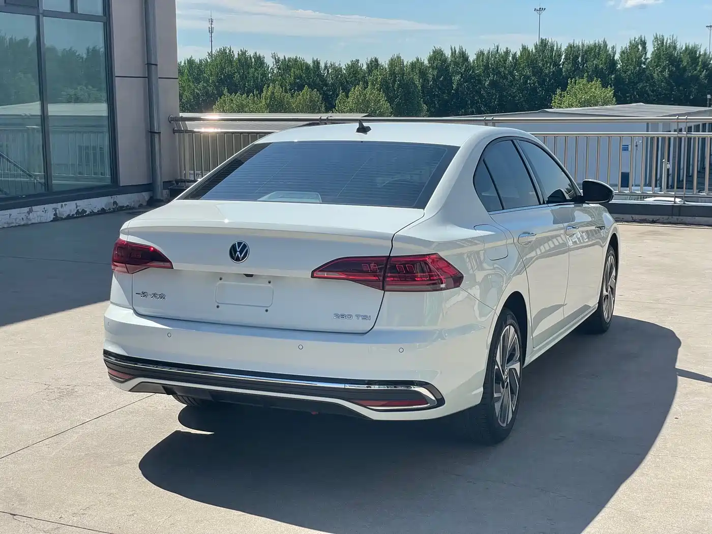 Volkswagen Bora 2023 280TSI DSG Prestige Edition фото 5