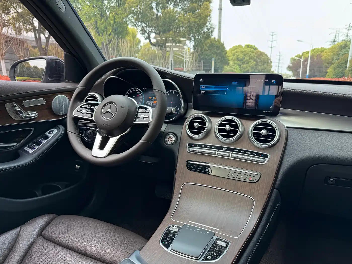 Mercedes-Benz GLC 2021 GLC 300 L 4MATIC Sporty фото 13