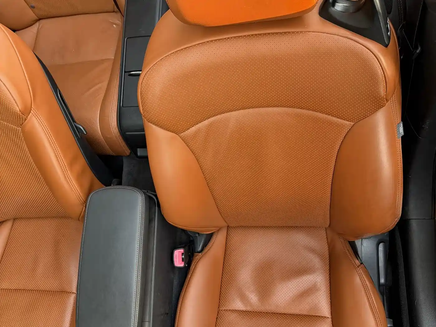 Фото 8 - Lexus IS